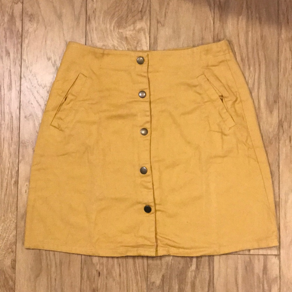 francesca’s button up skirt